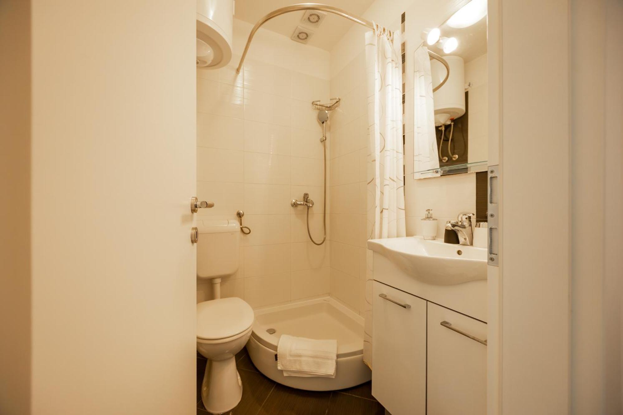 Apartments Krzanic Podgora Ngoại thất bức ảnh
