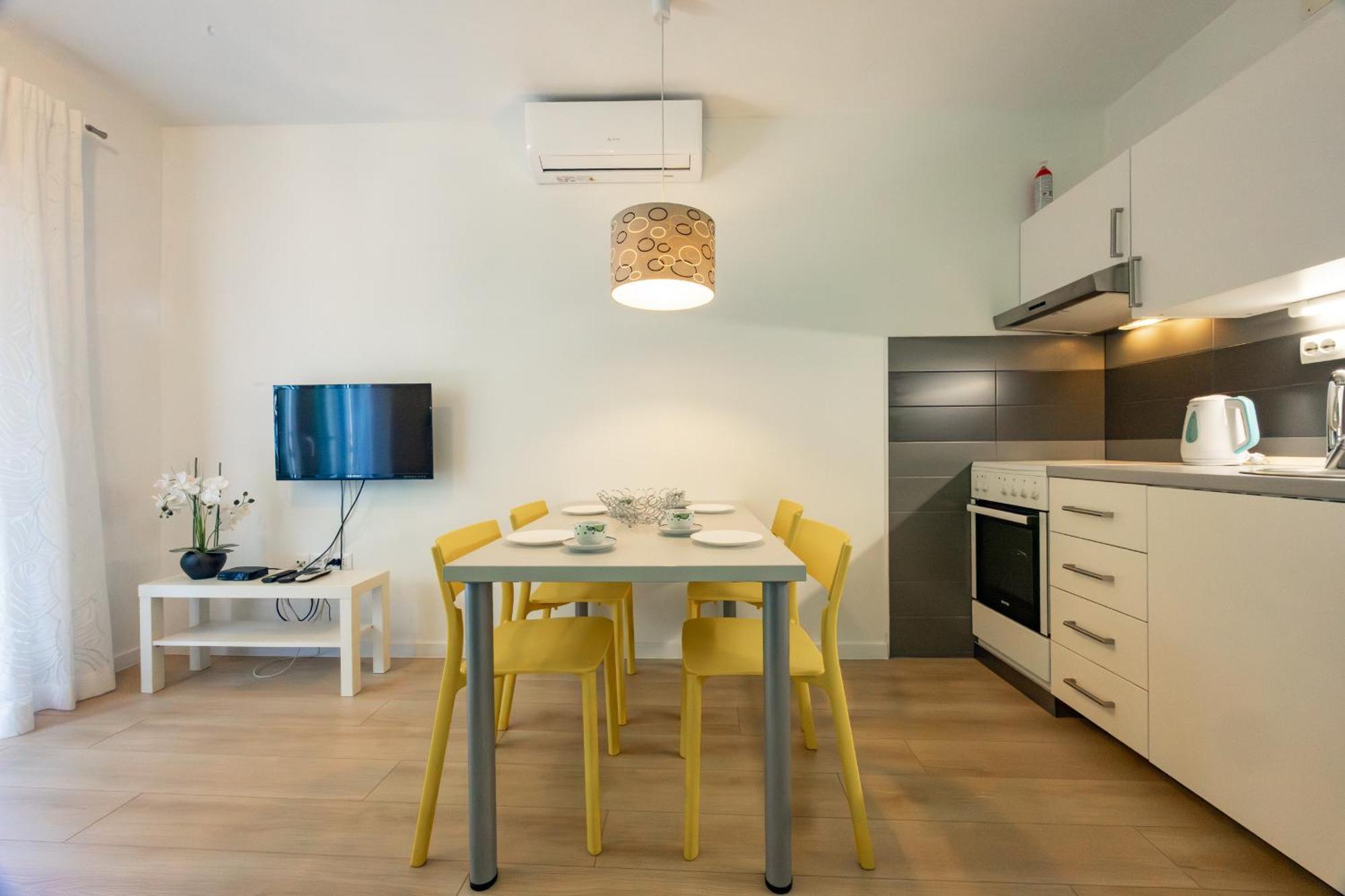 Apartments Krzanic Podgora Ngoại thất bức ảnh