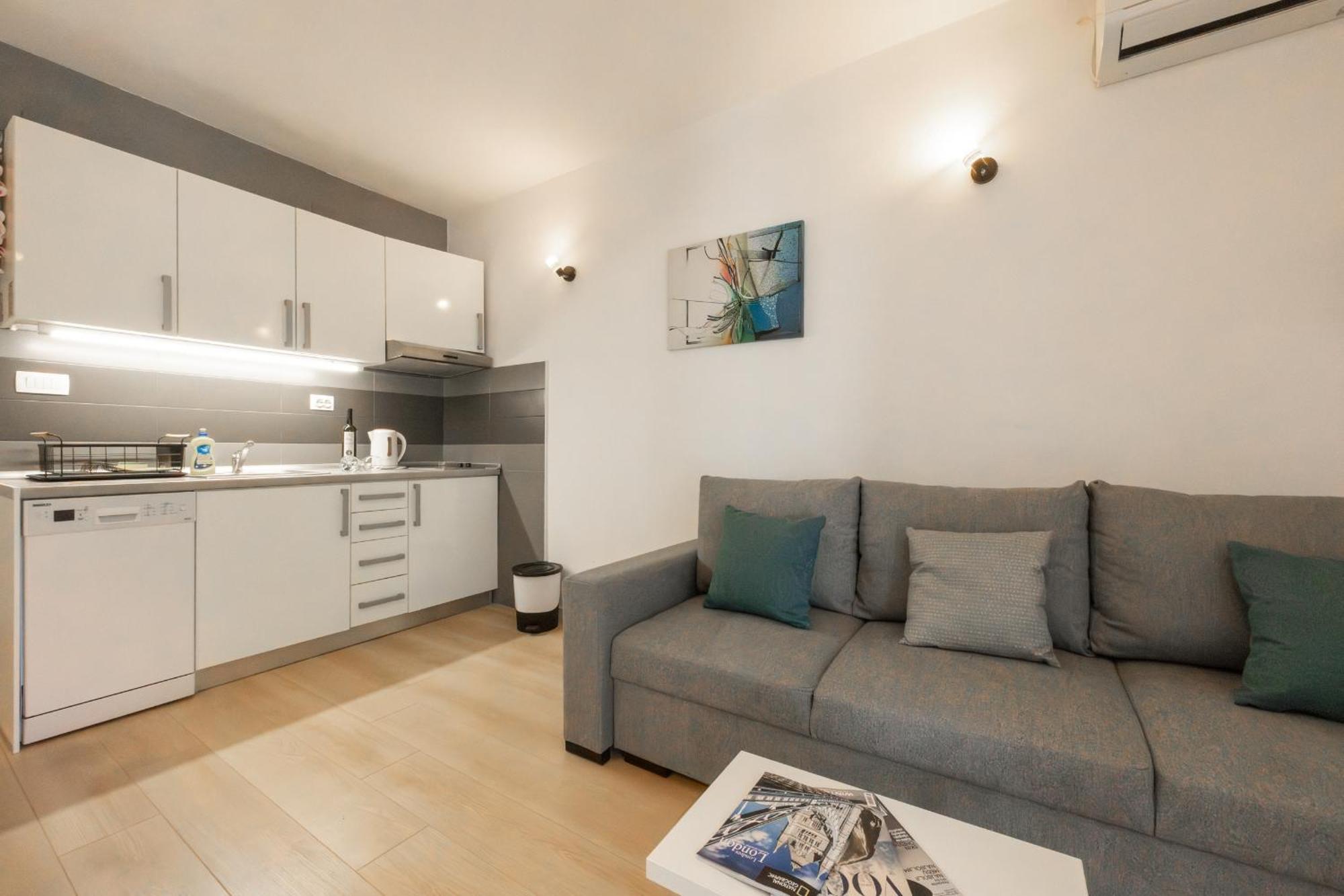 Apartments Krzanic Podgora Ngoại thất bức ảnh