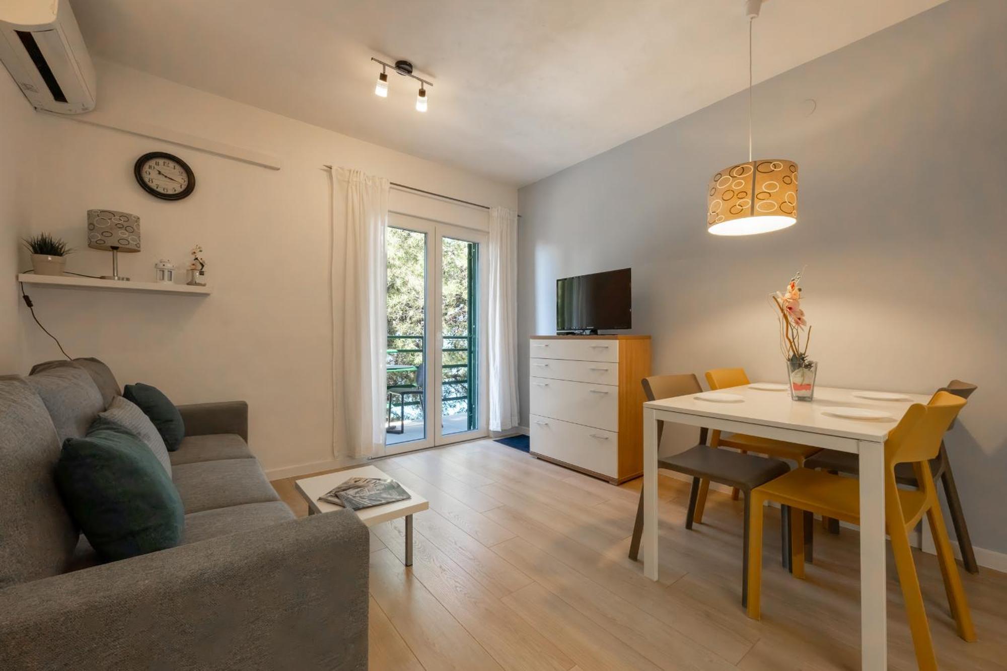 Apartments Krzanic Podgora Ngoại thất bức ảnh